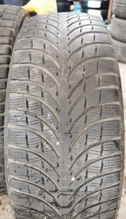 235 60 18 Michelin 4 anvelope iarna