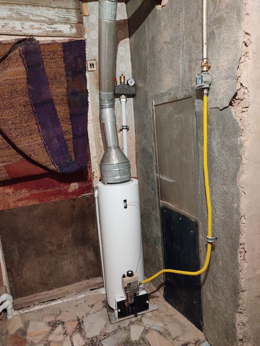 Установка двухконтурных котлов , радиаторов, теплый пол, коллекторов.