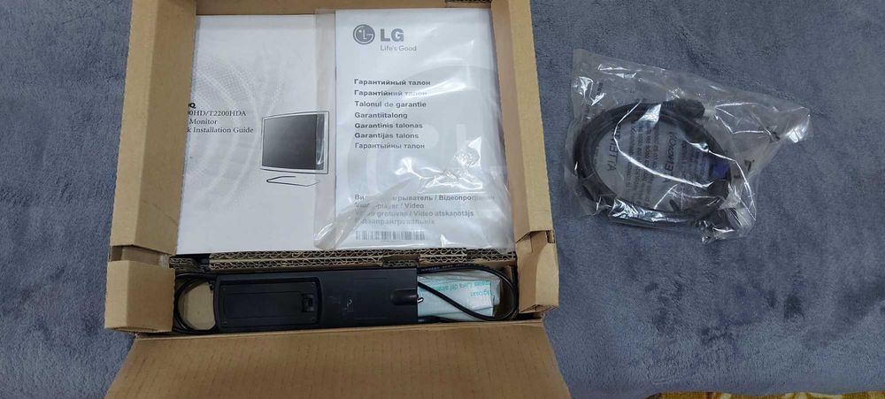 DVD плеер LG DP132H