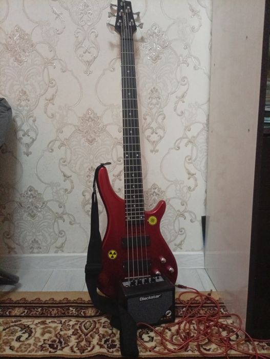 Басс Rockstar красный