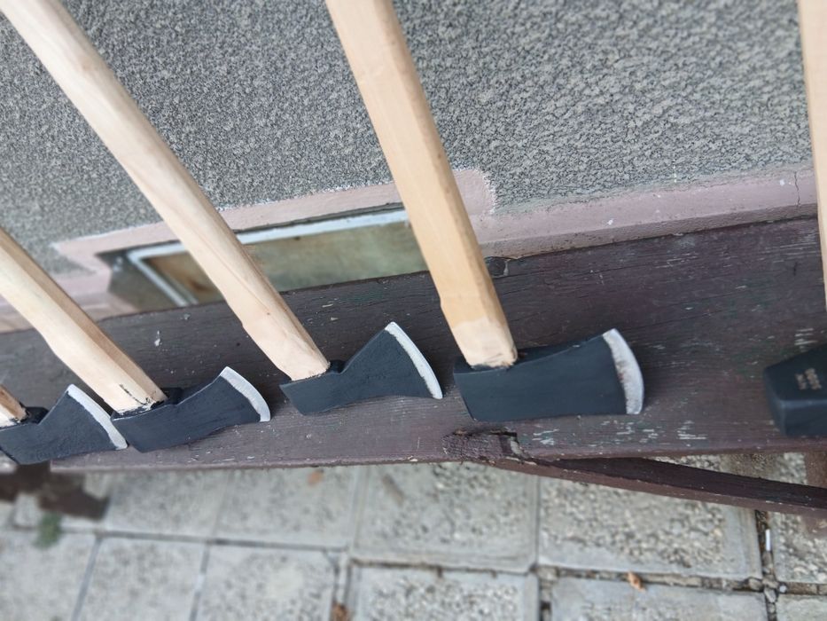 Мотиии тупори чукове тесли