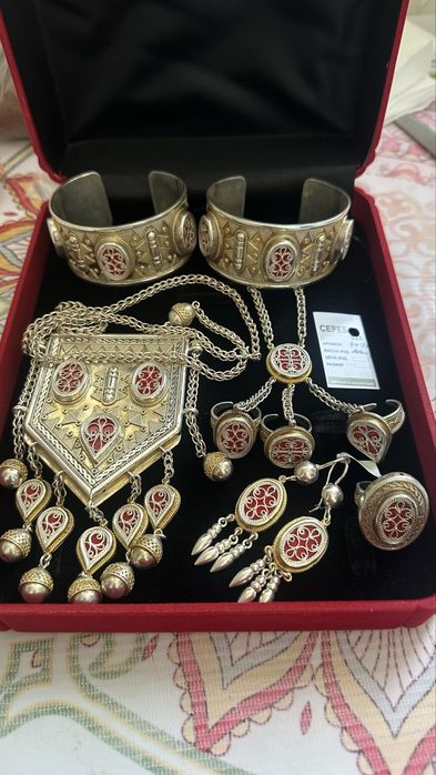 Серебро и золото