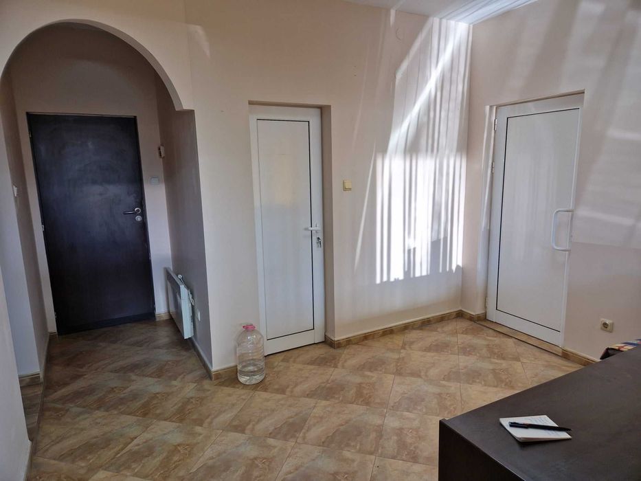 Продава се Заведение в Плевен, Индустриална зона - Запад - 424 кв.м за 944 €/кв.м - Снимка #19
