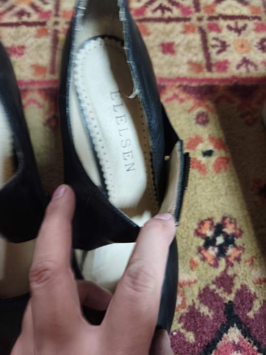 Продам женские кожаные туфли