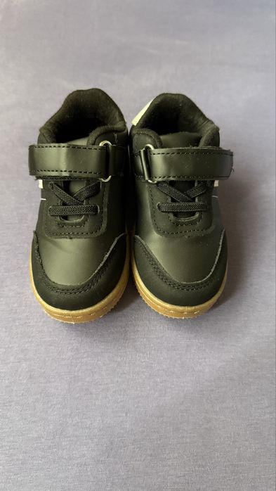 Детски обувки  размер 22