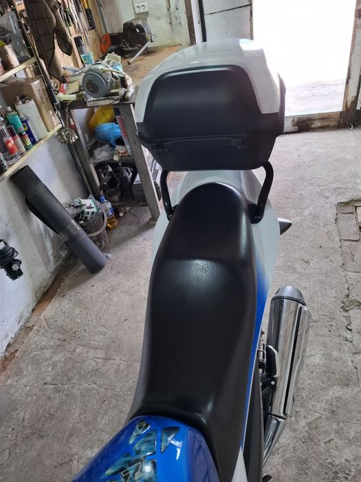 Мотоцикл сузуки дорожный