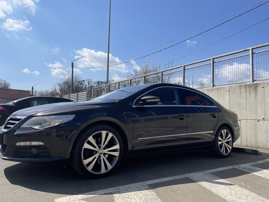 VW Passat CC 2011