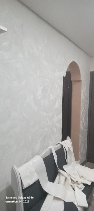 Поклейка обоей от 5000тг. город Павлодар.