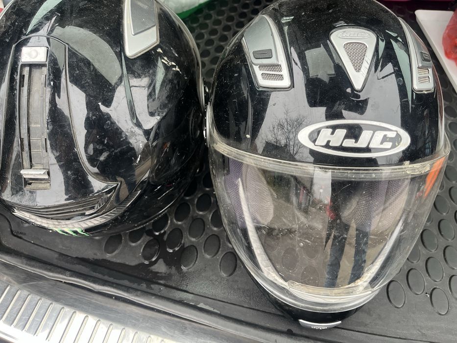 Каска HJC  мотор 2 бр 55€