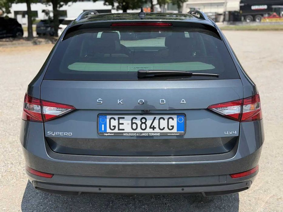 SKODA Superb 2021 — imagine 5