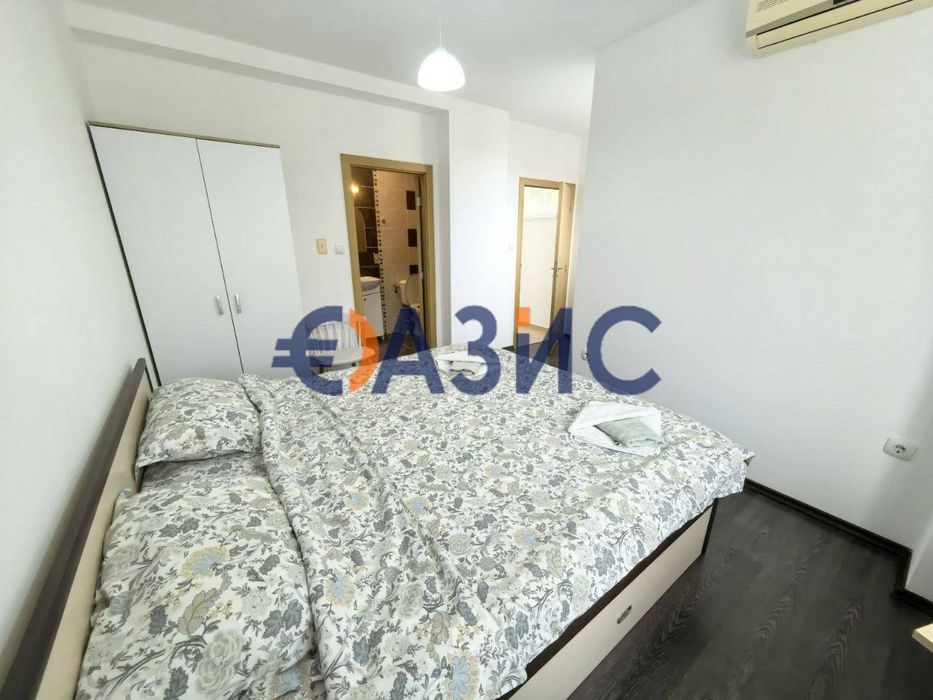 Продава се Тристаен апартамент в к.к. Слънчев бряг - 93 кв.м за 565 €/кв.м - Снимка #5
