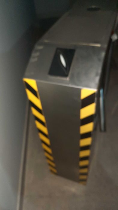 Продаются Турникеты Б/У