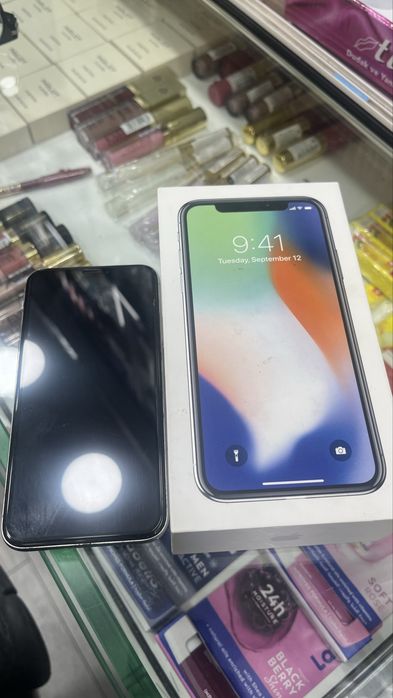 Продается б/у Iphone 10 x