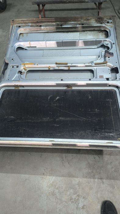 Продам дверь боковую т4