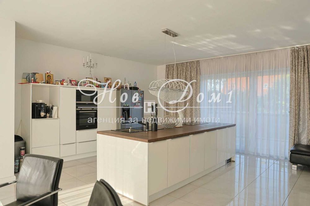 Продава се Промишлена сграда в Варна, Младост 1 - 21000 кв.м за 200 €/кв.м - Снимка #20