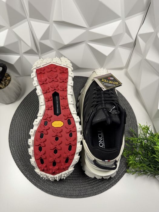 Moncler TrailGrip GTX