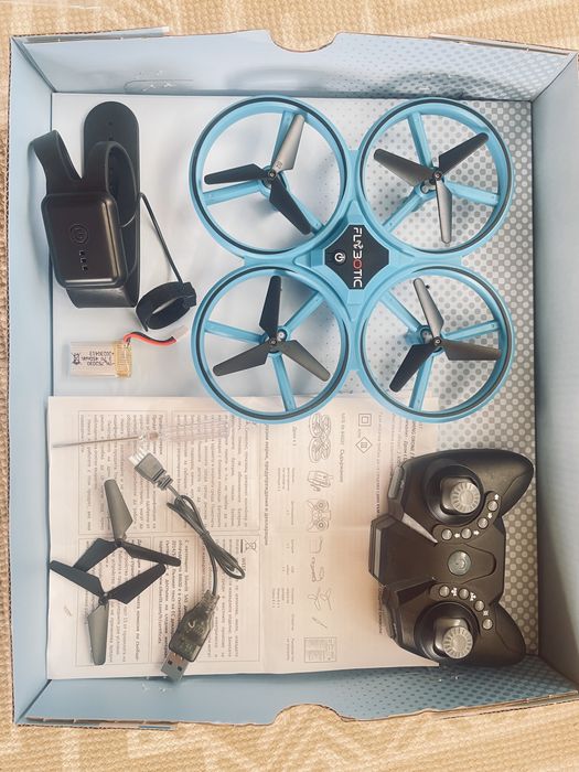 Дрон с лед светлини