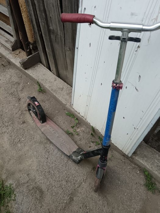 Самокат продам...