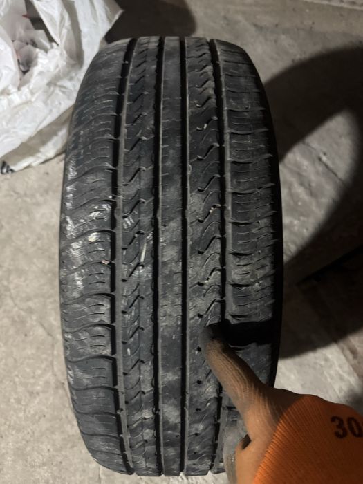 Продам шины лето 245/65R17