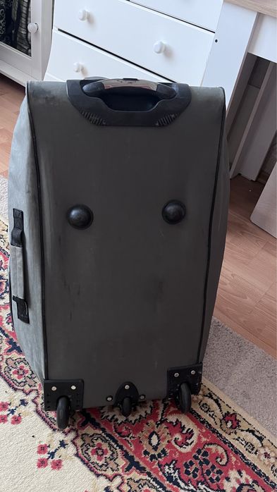 Сумка-чемодан вместительный