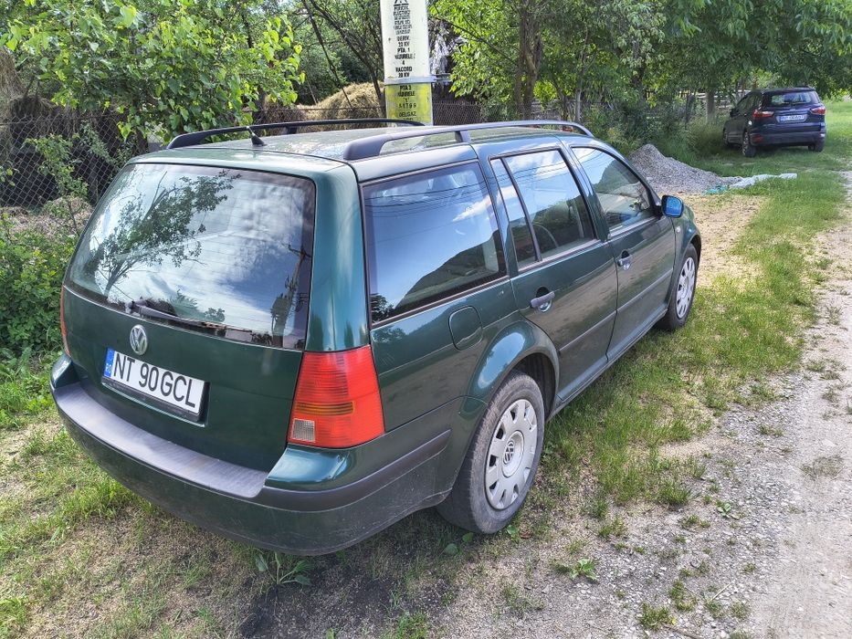 Volkswagen Golf 1.6 Benzina consum mic