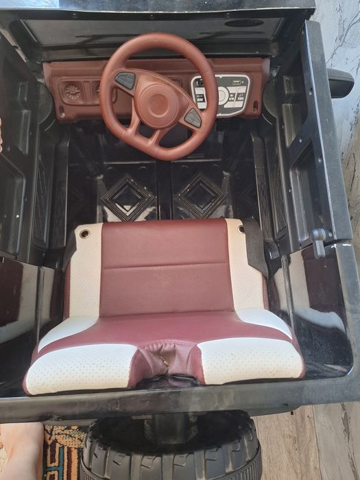 Детская электромобил