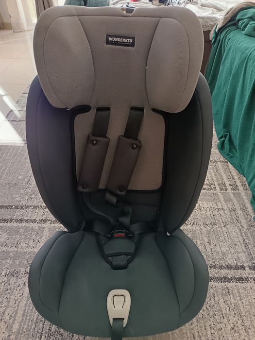 Vând scaun auto pentru copil.  Wunderkid