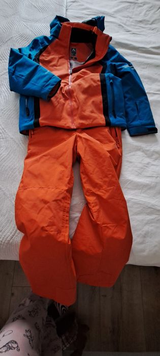 Costum de ski pentru 12 ani