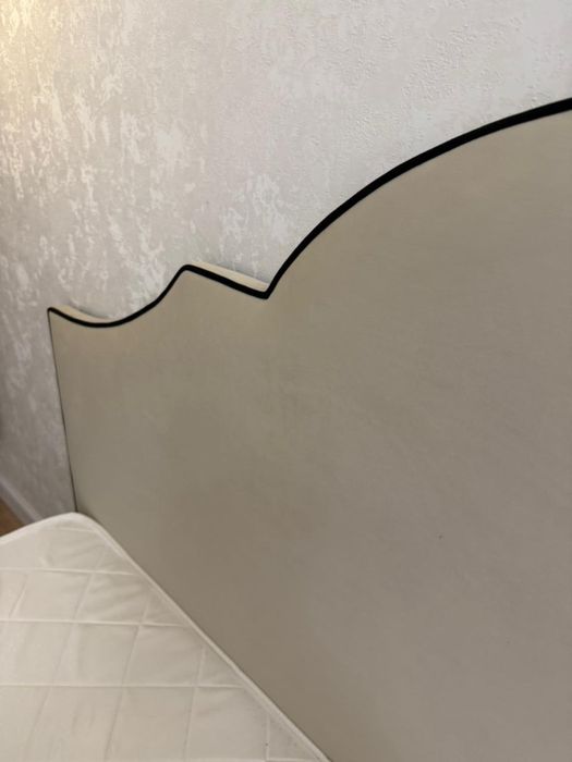 Продам кровать (180 на 200)