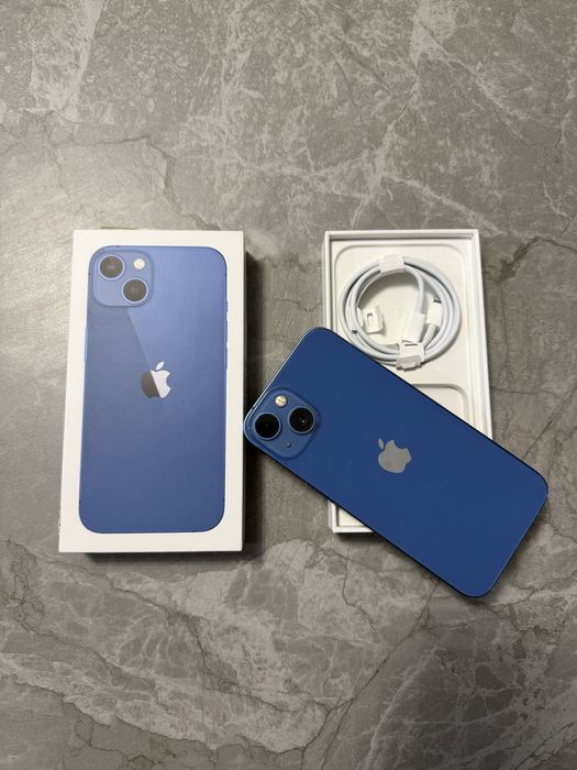 Iphone 13 256 GB albastru ca nou