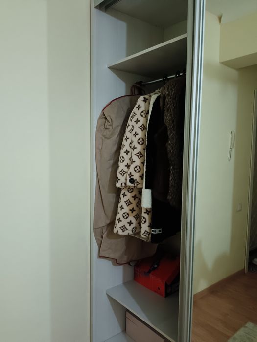 Продам шкаф купе