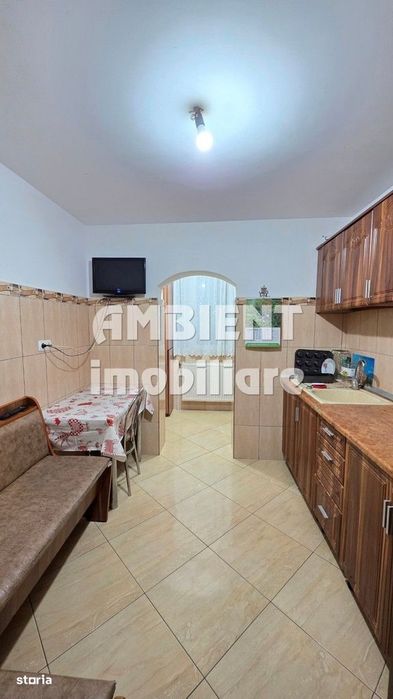 Apartament 3 camere, etaj 1, mobilat și utilat, zona GARĂ;
