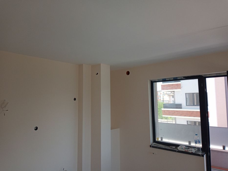 Боядисване , Шпакловане ,Шкурене и грундиране .