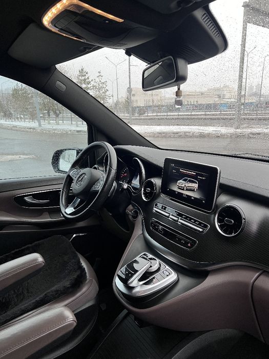 Аренда Mercedes V-Class с водителем
