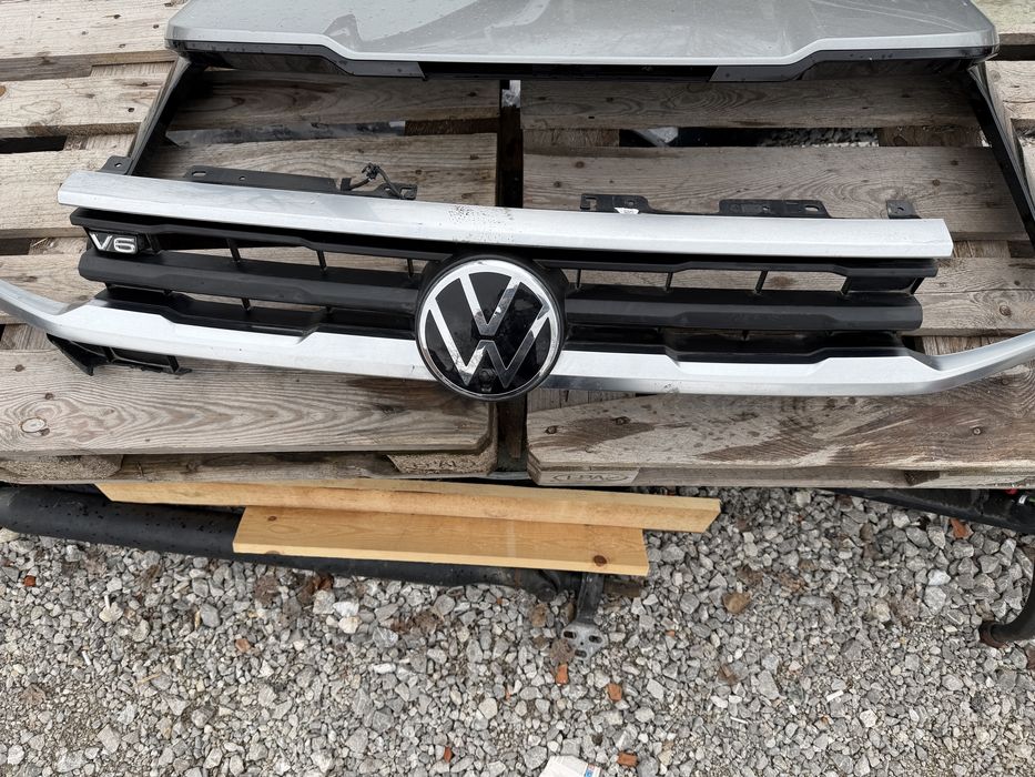 Решетка VW Amarok 2022 год.-