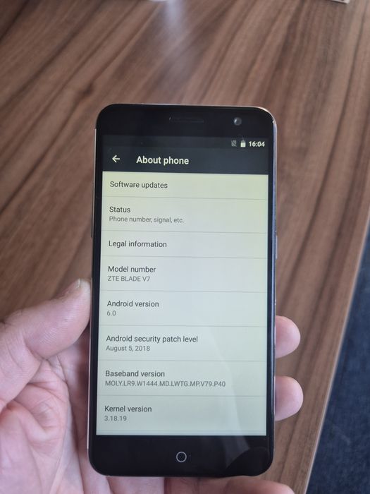 Telefon Zte Blade v7 ca nou