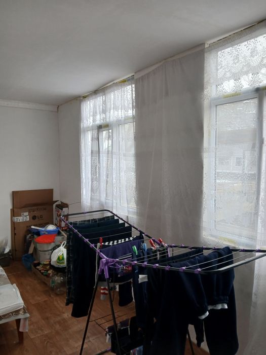 Срочно продаётся 2х комнатная квартира 4 микрорайоне на 1 этаж