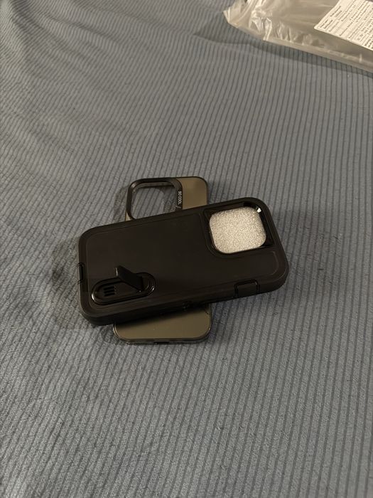 Продам чехол iPhone 15 pro