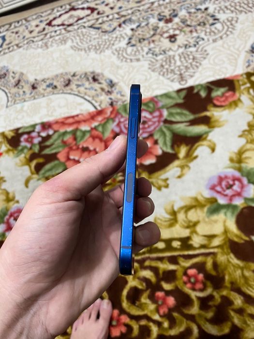 Продам Iphone 12 128gb 5G