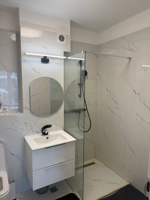 Inchiriez apartament doua camere