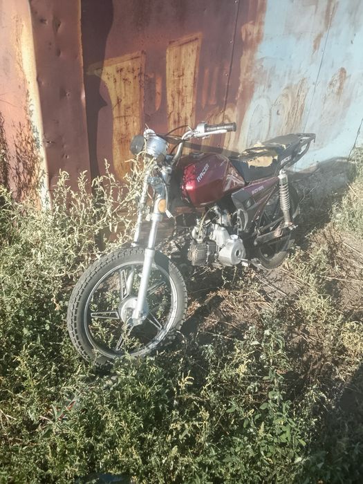 Продам мотоцикл альфа на ходу либо обмен на айфон пишите рассмотрю все