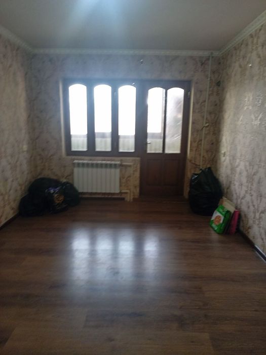 Продаётся 1 ком квартира на 2-этаже. Киргили, Дружба район