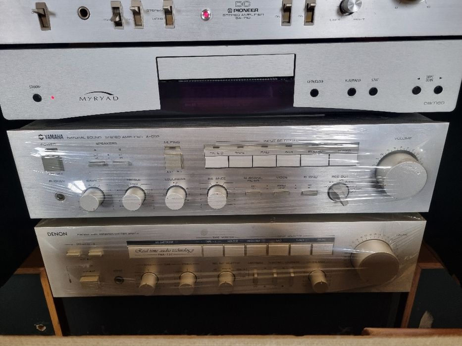 Yamaha A-500. Perfect functional. Impecabil.