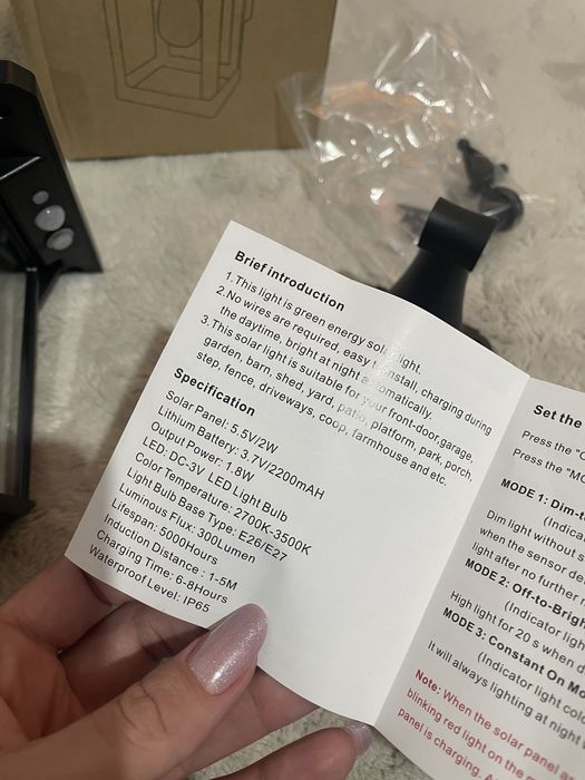 Lampa solara pentru exterior