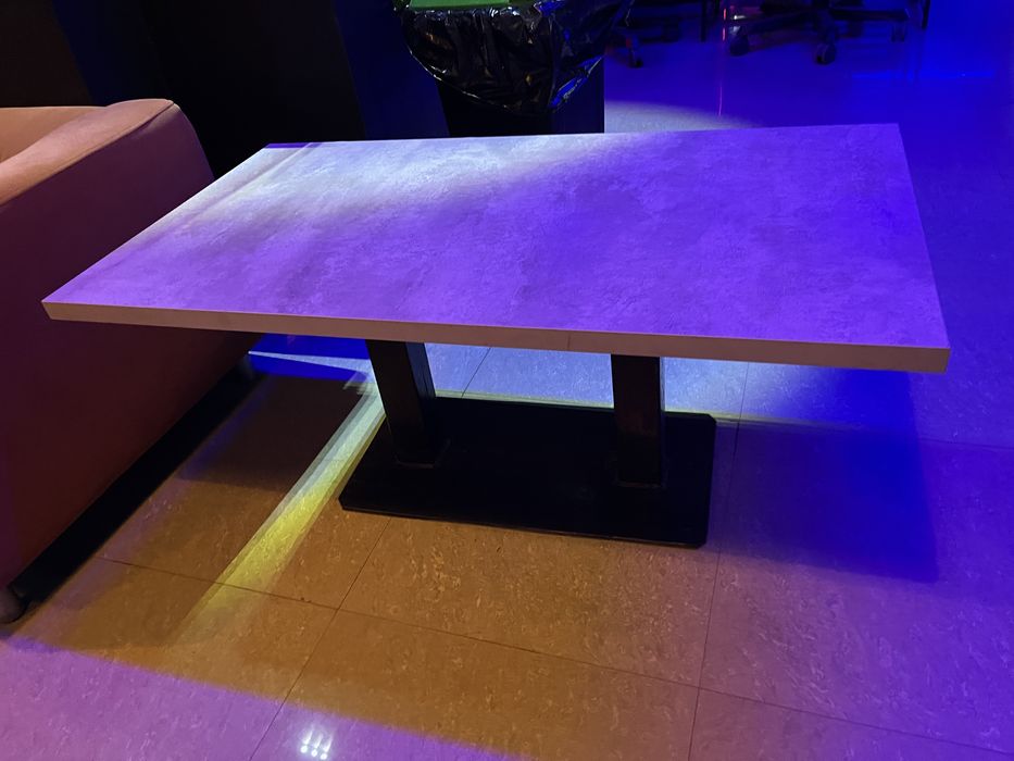 Продам столы 4 шт 120 на 70