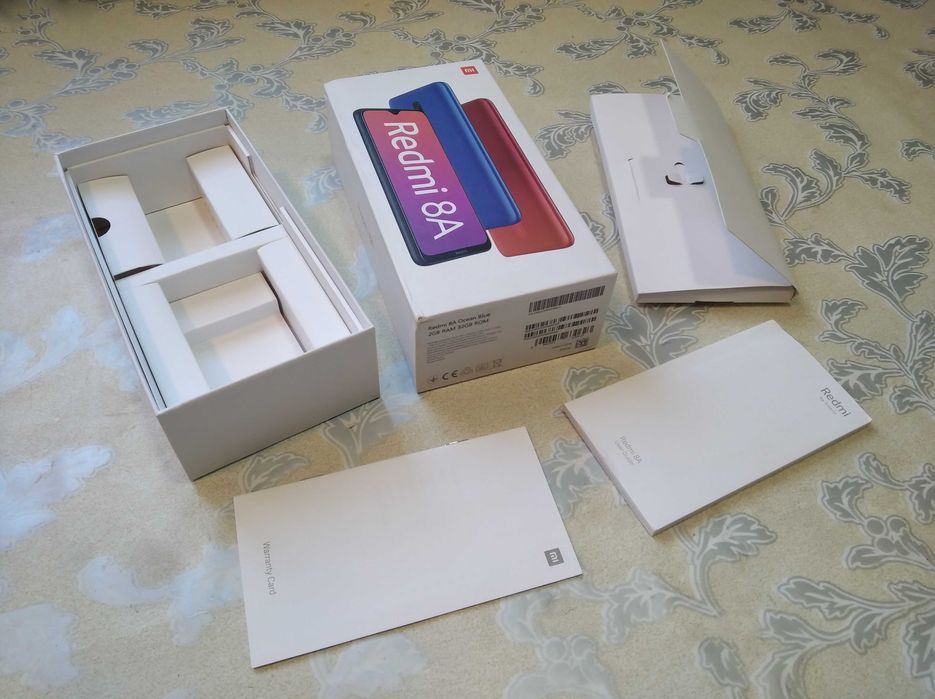 Упаковки Xiaomi Redmi. Коробки от телефонов.