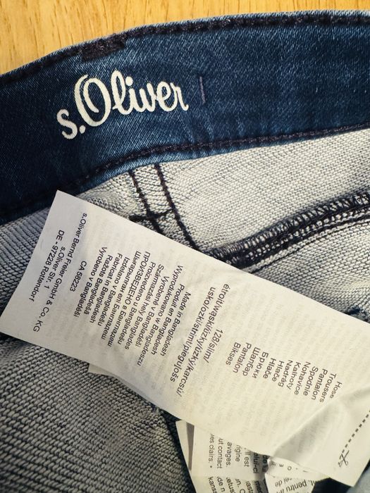 2 pantaloni s’Oliver marime 128