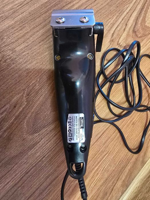 Продаю электробритву.