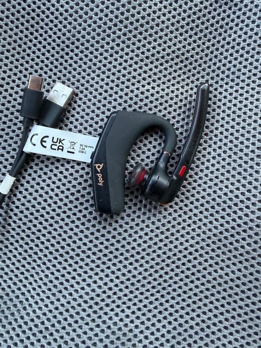 Casca Bluetooth  Poly Voyager Legend 50