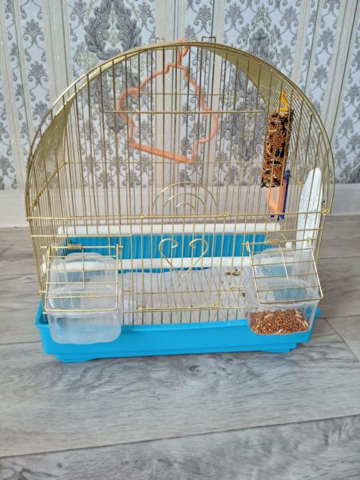 Продам клетку для птиу